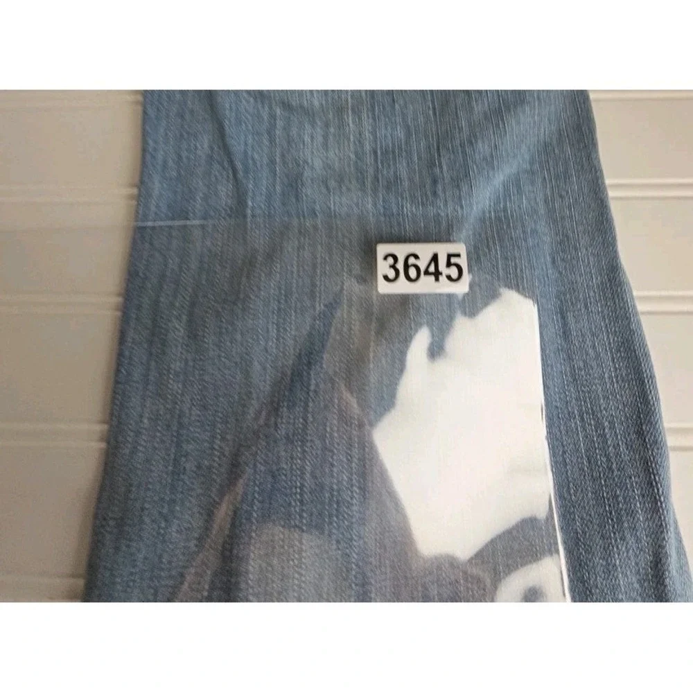 Levis product pair